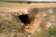 CasaCardos_EntradaCueva