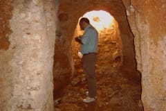 cuevavino01
